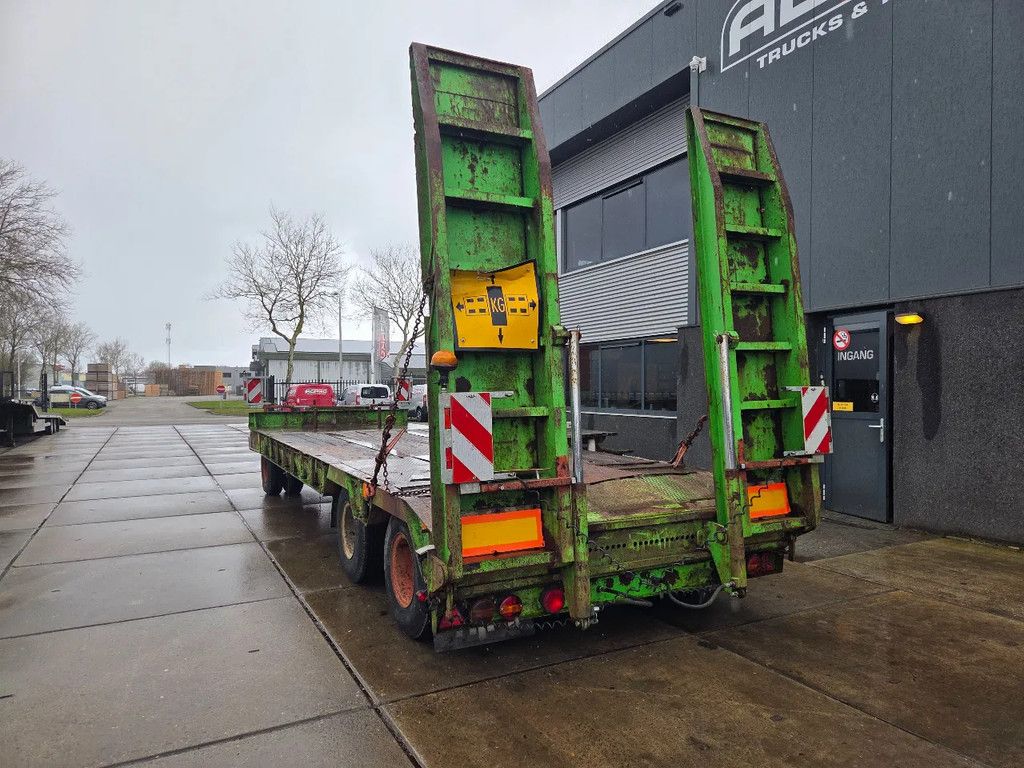 Diversen 3 as bladgeveerd langzaamverkeer kenteken.