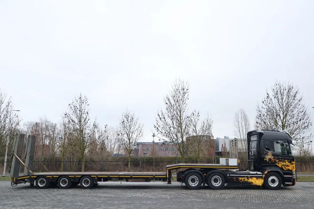 Max Trailer MAX 100 | 3-AXLE STEERING | LIFT DECK | SLIDING RAMPS | REMOTE