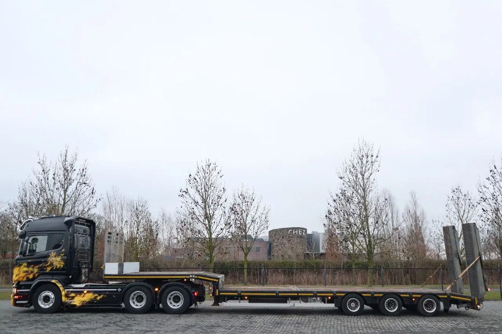 Max Trailer MAX 100 | 3-AXLE STEERING | LIFT DECK | SLIDING RAMPS | REMOTE