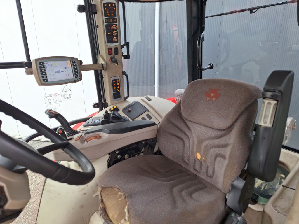 Massey Ferguson 6614 DYNA-VT EFFICIENT