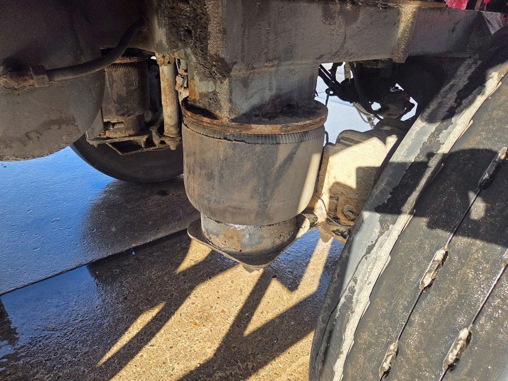 Floor 3 as luchtgeveerd APK 40mm trekoog bpw trommelremmen