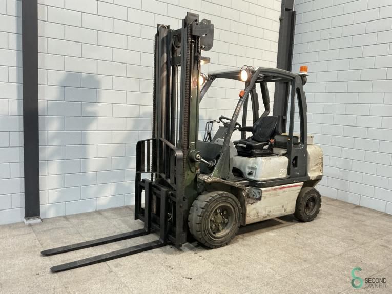 Gabelstapler Diesel Nissan G1D2A30Q 2008