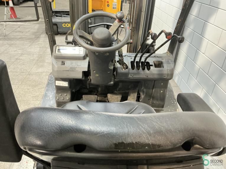 Gabelstapler Diesel Nissan G1D2A30Q 2008