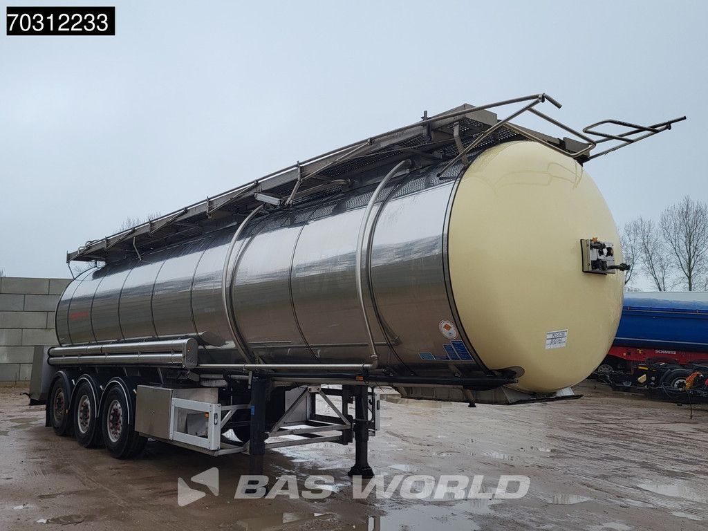 Feldbinder TSA 33.3 3 axles 33000L