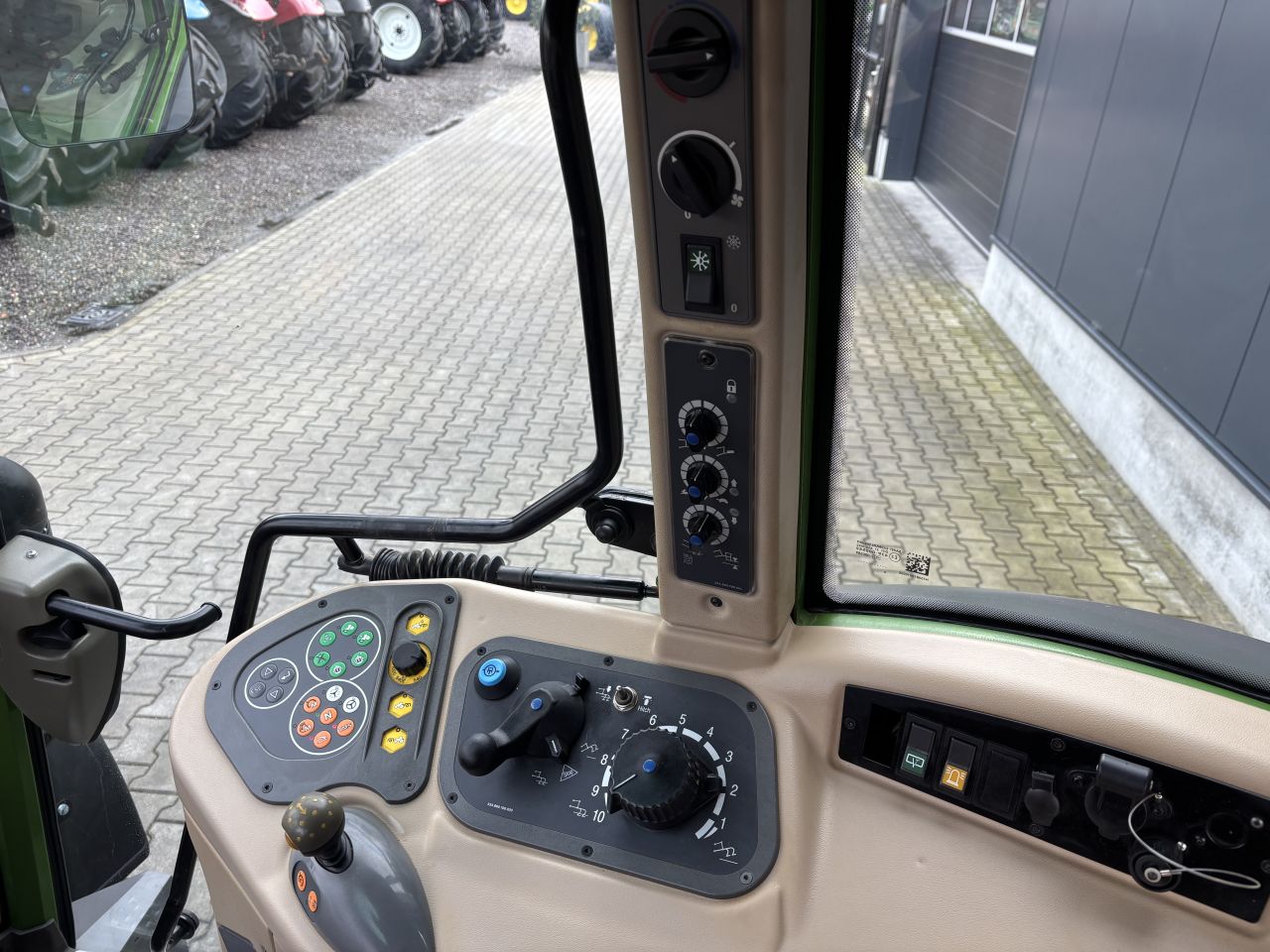 Fendt 211 Vario Tms