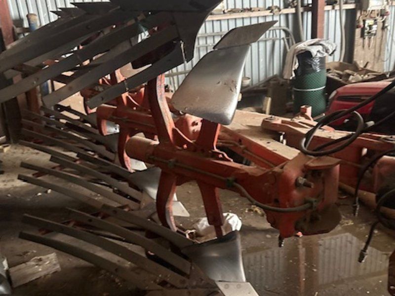 Kuhn MASTER 120 RISTEPLOV MED STENUDLØSER