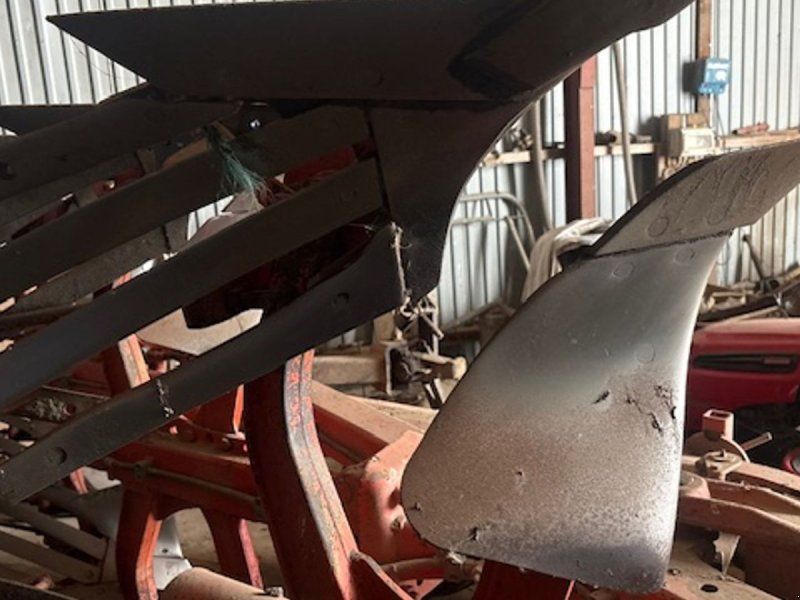 Kuhn MASTER 120 RISTEPLOV MED STENUDLØSER