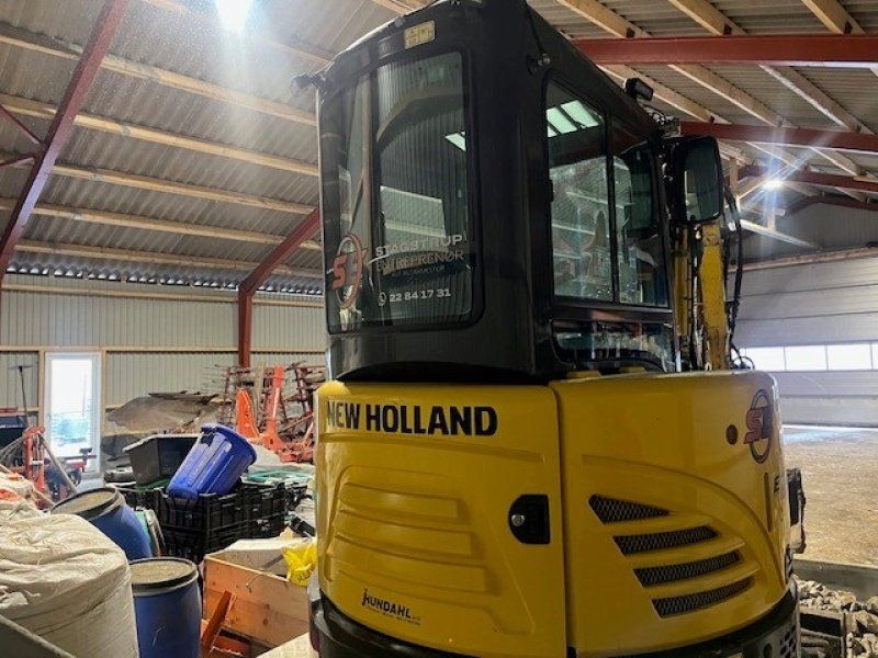 New Holland E26C CAB mini