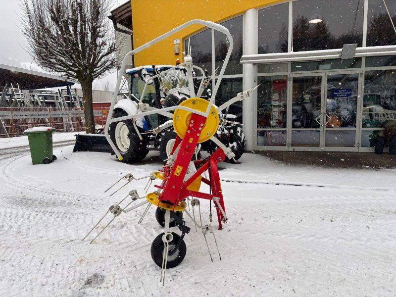 Pöttinger Kreiselheuer HIT 44 Alpin