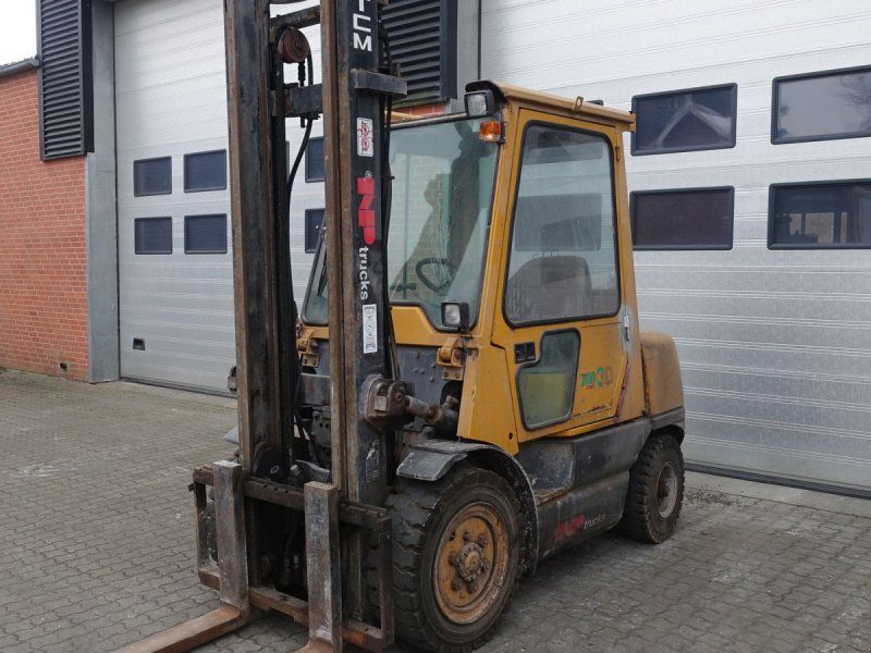 TCM FD30 Z5 // 3000 Kg diesel