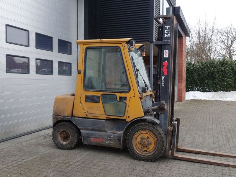 TCM FD30 Z5 // 3000 Kg diesel