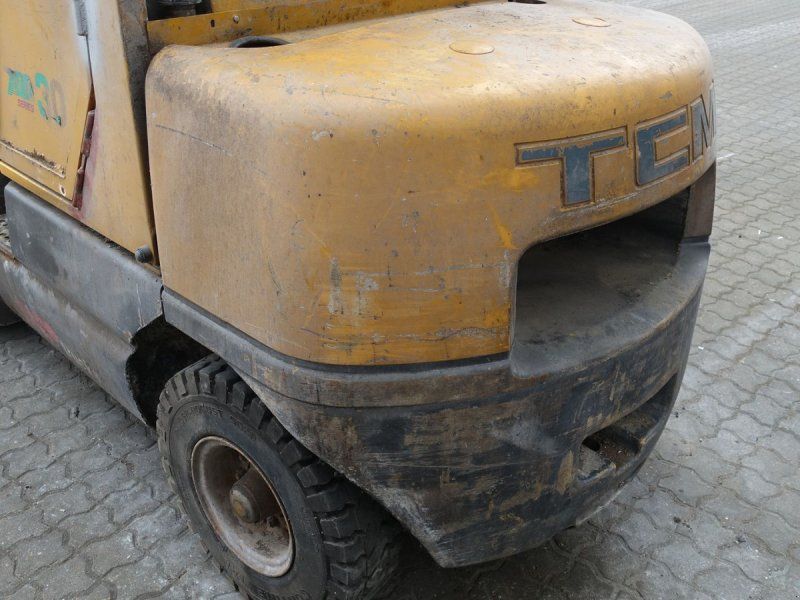 TCM FD30 Z5 // 3000 Kg diesel