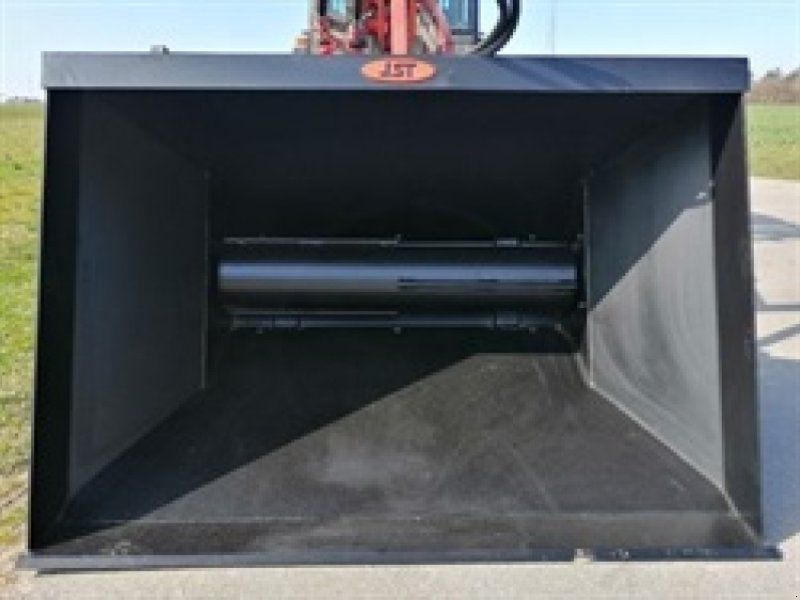 JST S Sandsprederskovl 150-250 cm.