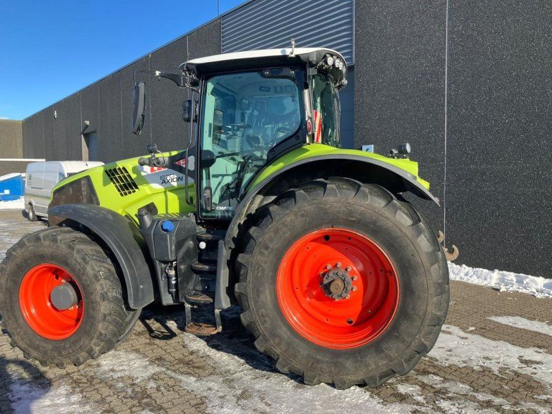 Claas AXION 870