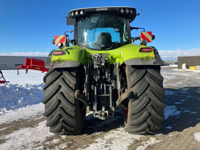Claas AXION 870