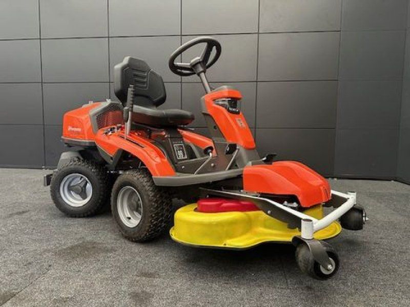 Husqvarna Rider R316TsX AWD mit 103cm Mähdeck,