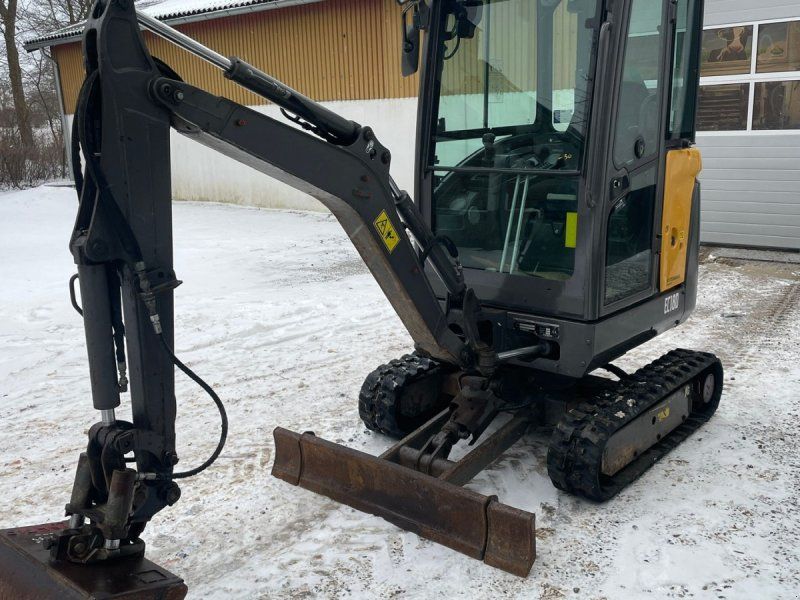 Volvo EC18
