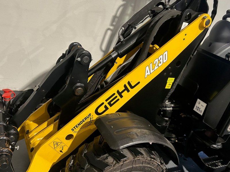 Gehl AL 230