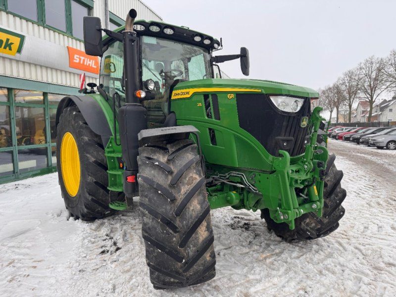John Deere 6R215