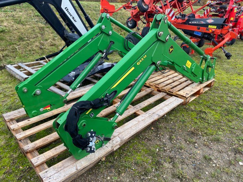 John Deere 643M