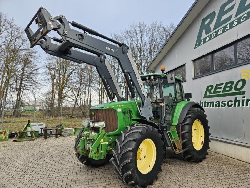 John Deere 6820