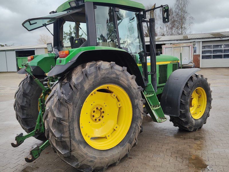 John Deere 6600