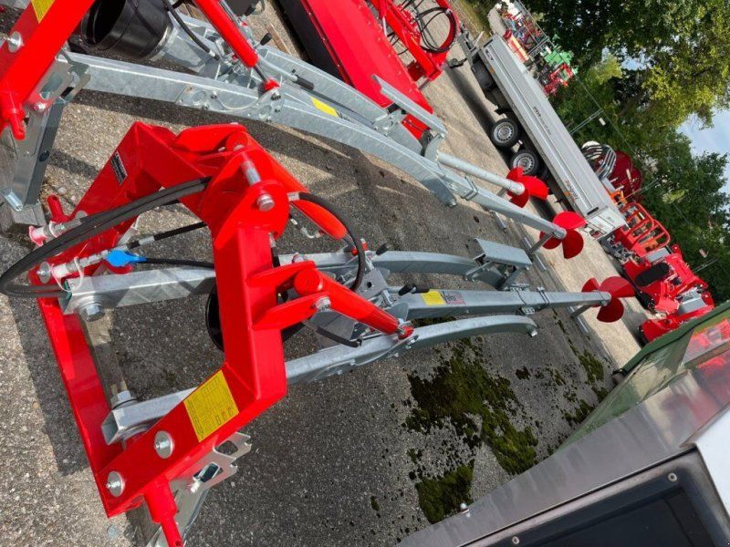 Vakutec Traktor Typ TMH-Profi 6m