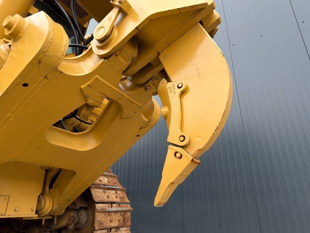 CAT D8T - CE - NEW RIPPER
