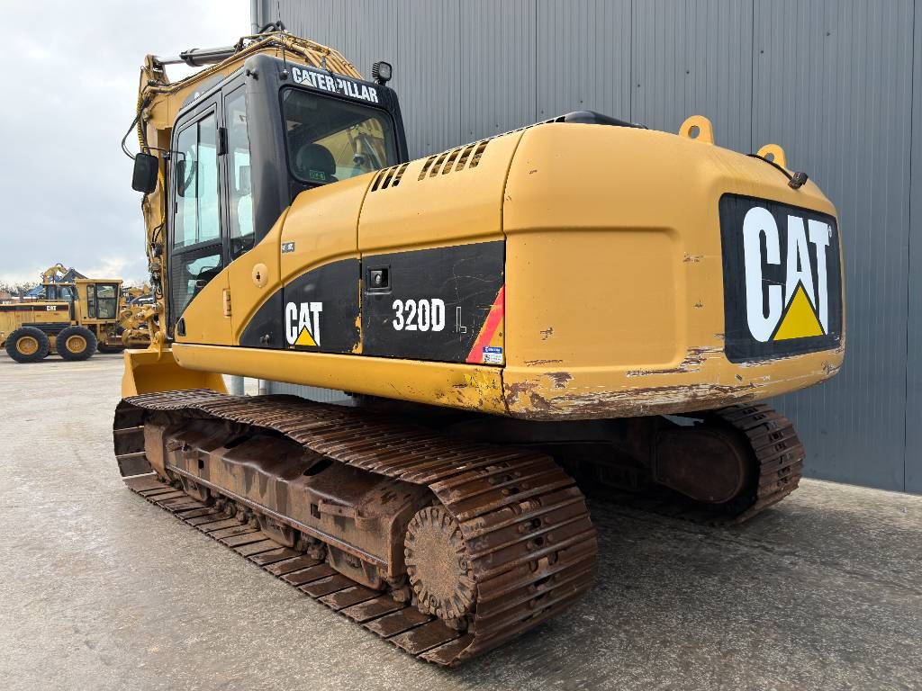 CAT 320D L
