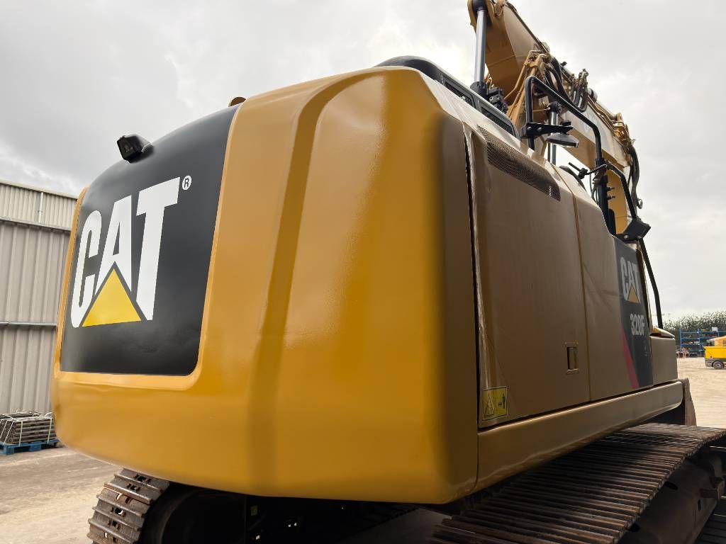 CAT 320FL VA