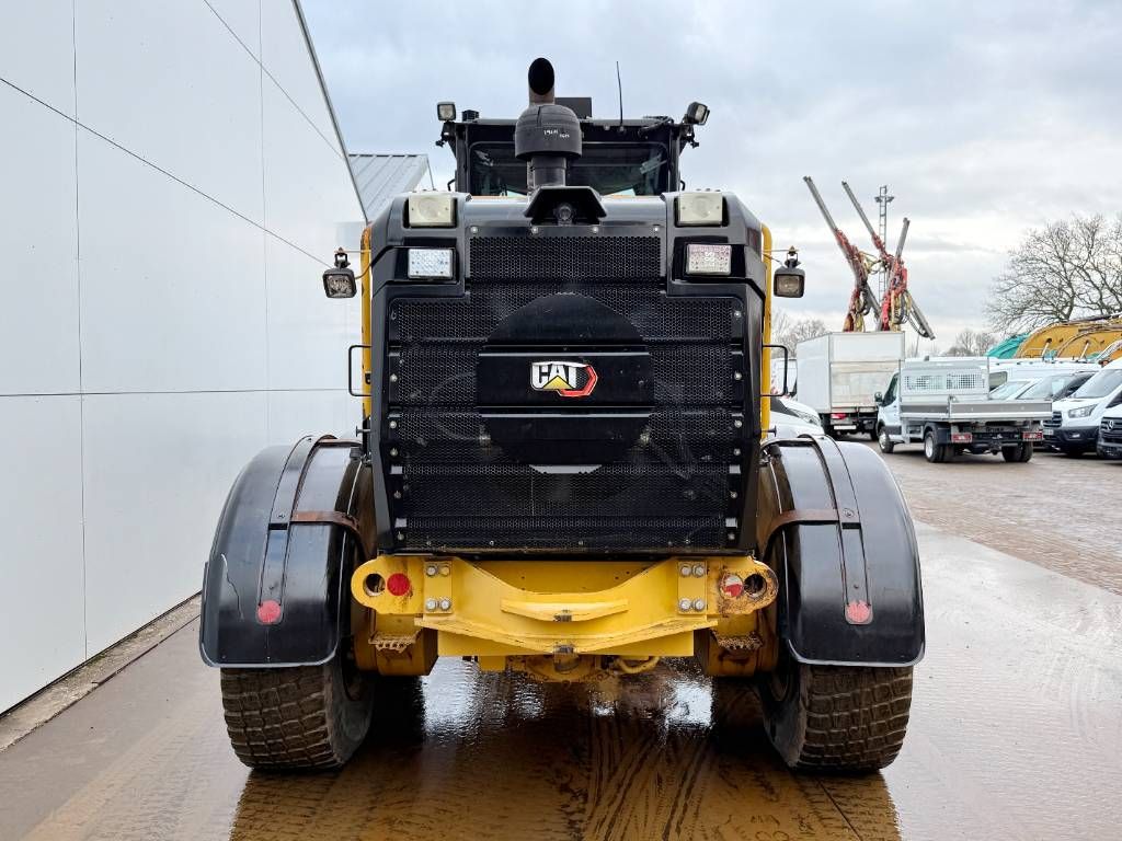 CAT 140M2 VHP AWH 6x6 - 4.88m Blade