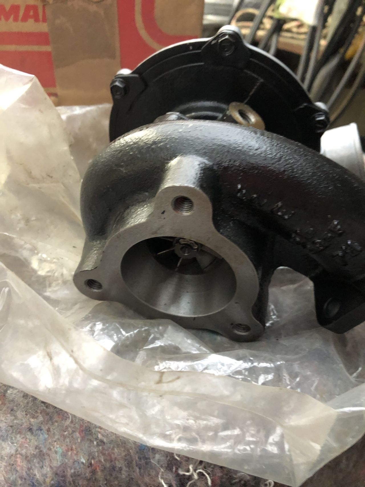 Yanmar Turbo Nieuw! 129322-28010 3T84HT