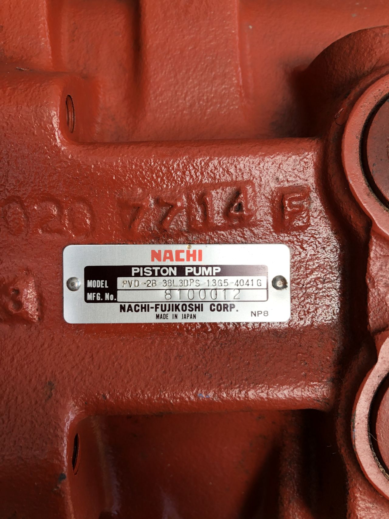 Takeuchi Nachi Hydrauliekpomp PVD-2B 38L3Dps