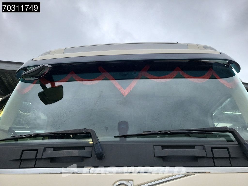 Volvo FH 420 4X2 XL 2xTanks I-ParkCool Leder