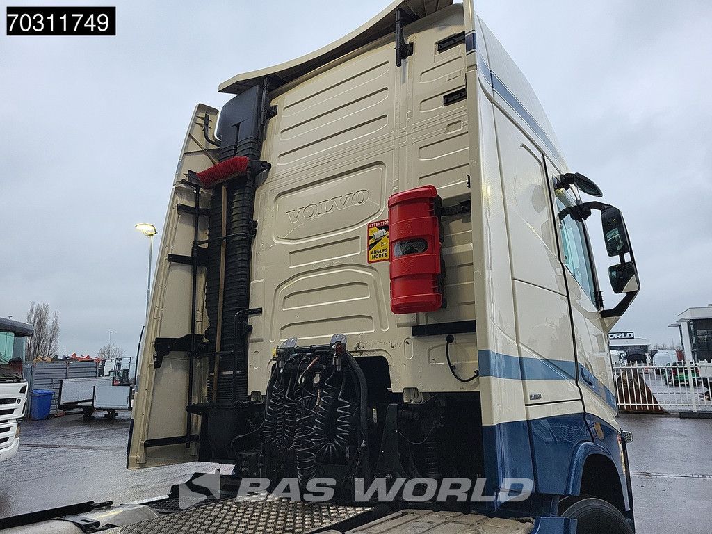 Volvo FH 420 4X2 XL 2xTanks I-ParkCool Leder