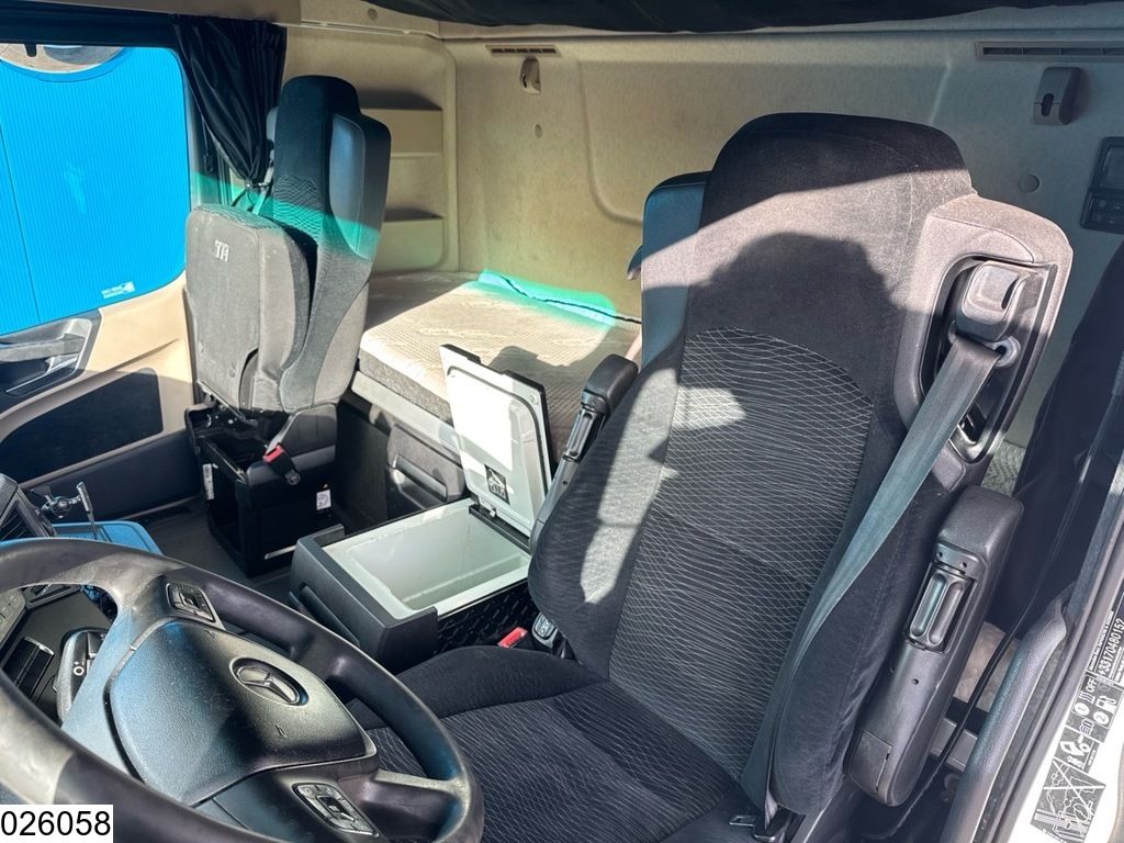 Mercedes Actros 1845 EURO 6d, ACC, Mirrorcam, New tyres