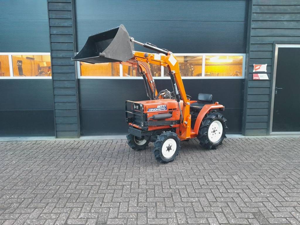 Hinomoto C 144 minitrekker voorlader NL kenteken kubota