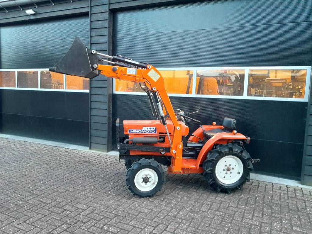 Hinomoto C 144 minitrekker voorlader NL kenteken kubota