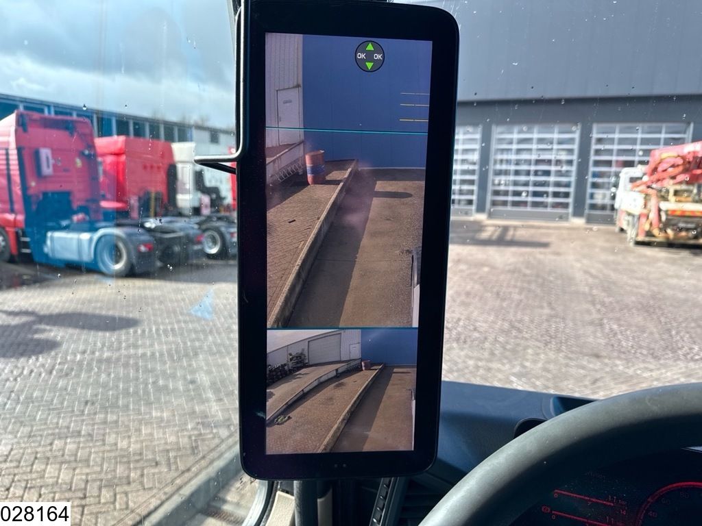 Mercedes Actros 1845 EURO 6d, ACC, Mirrorcam, New tires