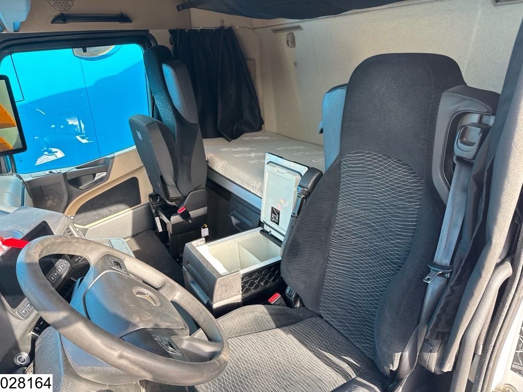 Mercedes Actros 1845 EURO 6d, ACC, Mirrorcam, New tires