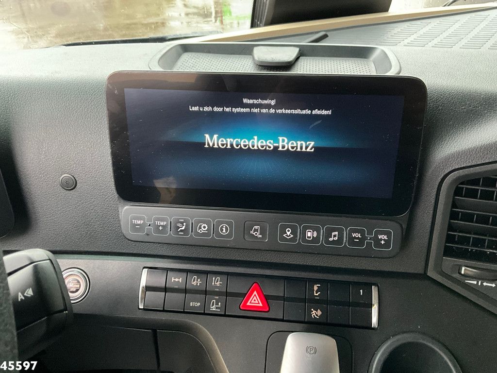 Mercedes-Benz Actros 1842 Mega GigaSpace MirrorCam