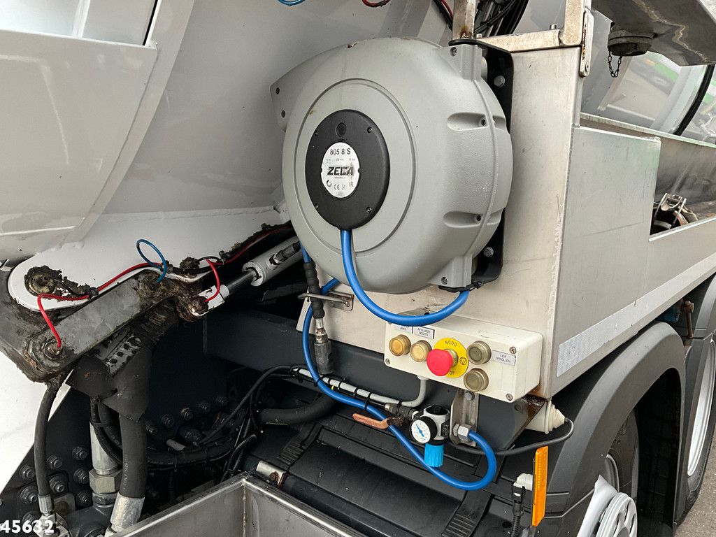 Mercedes-Benz Antos 2833 Euro 6 DHM kolkenzuiger Just 123.687 km!