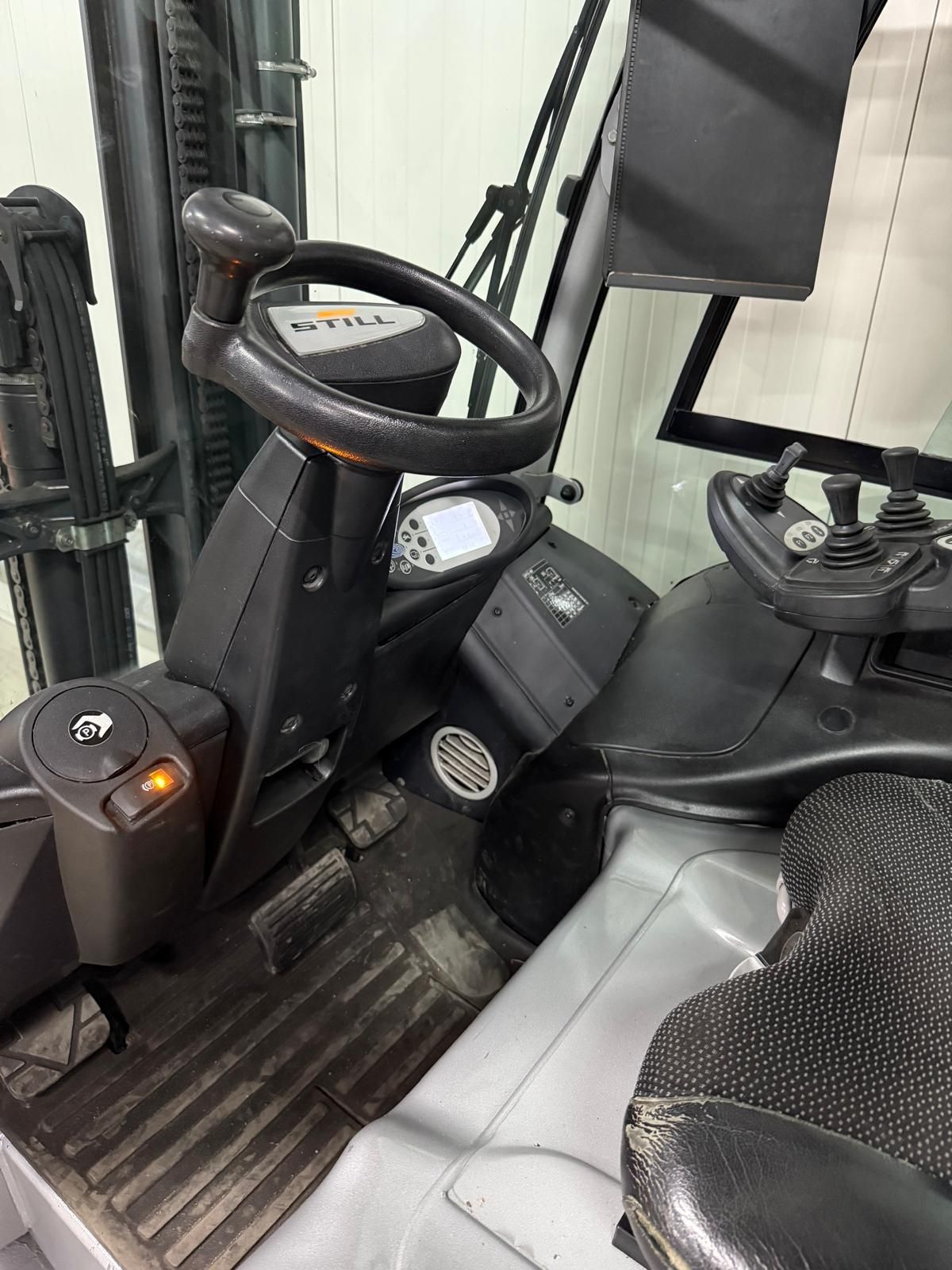 Heftruck still RX 60-35 bj 2018 triplo 5500 mm vv ss