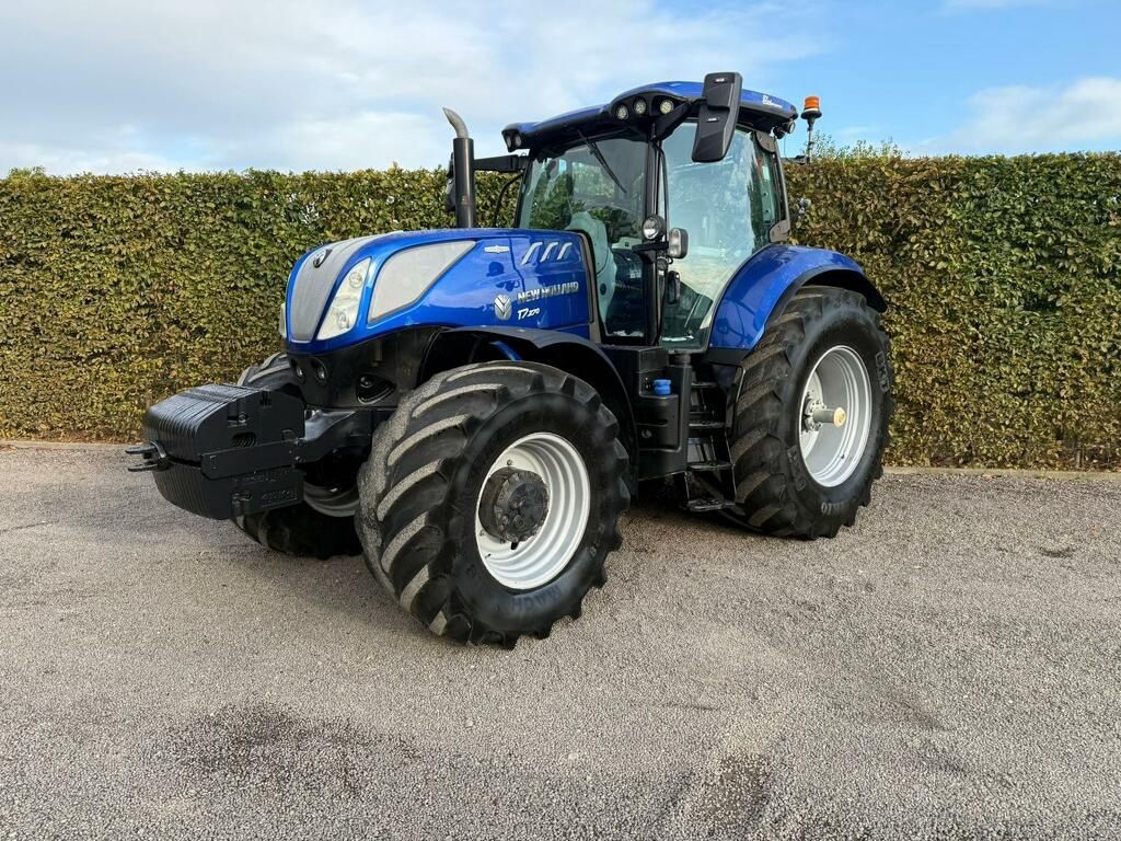 New Holland T7.270