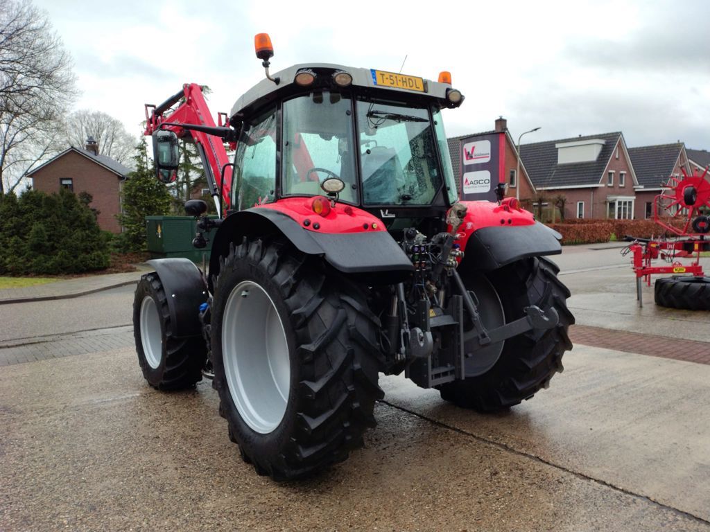 Massey Ferguson 5713-S DYNA-6