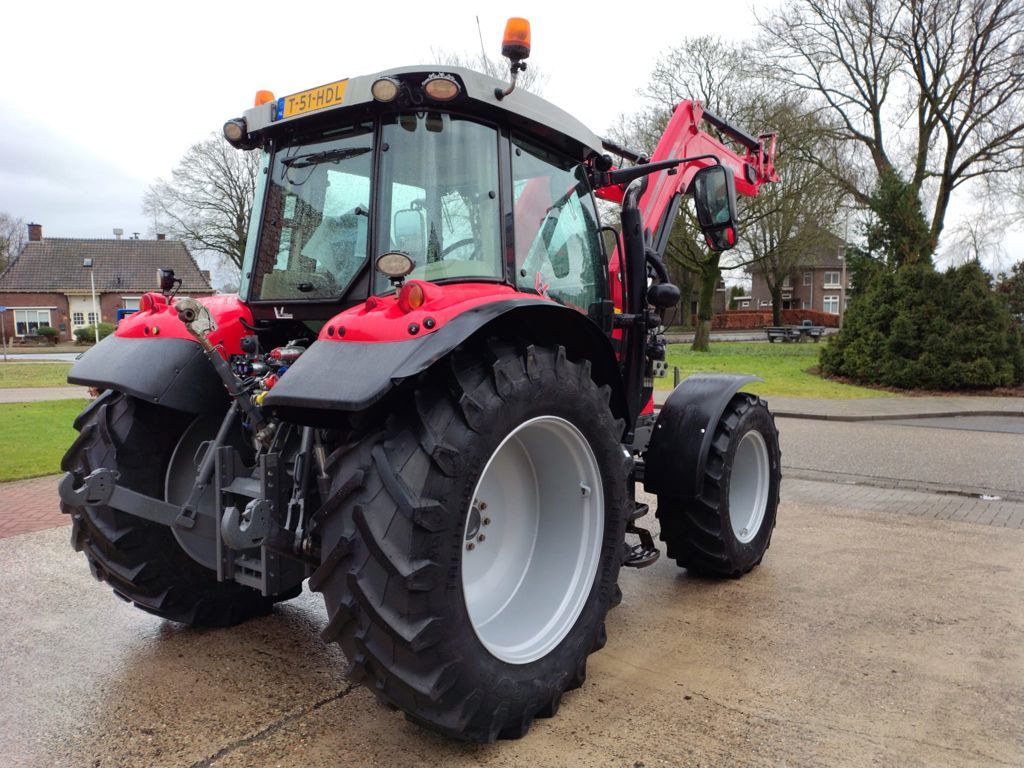 Massey Ferguson 5713-S DYNA-6