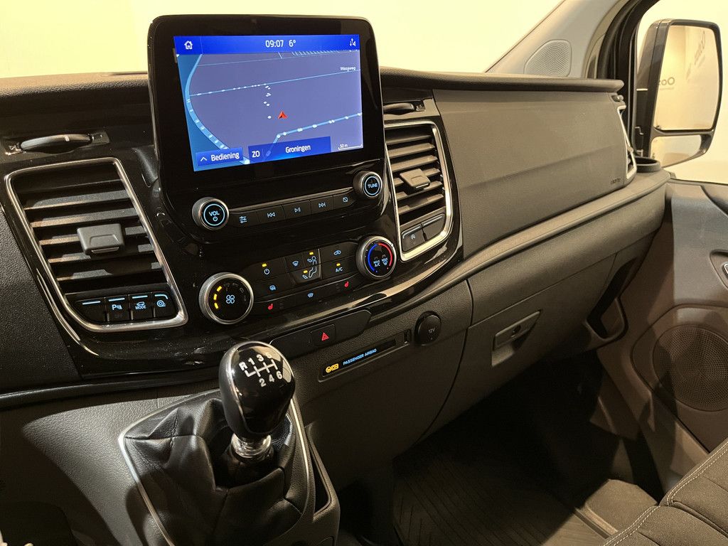 Ford Transit Custom 2.0 TDCI L2H1 Limited 130 PK DC Dubbel Cabine / Euro 6 / Airco / Cruise Control / CarPlay / PDC / Navigatie / 16.200 KM !!