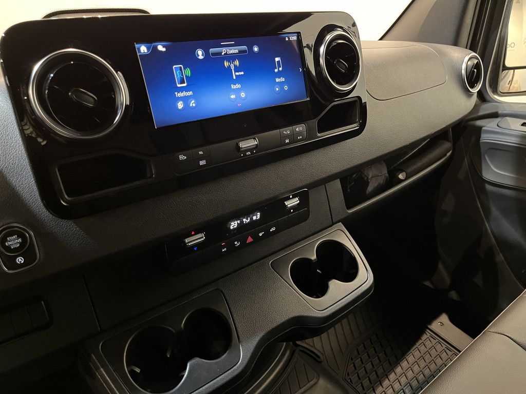 Mercedes-Benz Sprinter 317 CDI L2 RWD DC Dubbel Cabine Automaat Open Laadbak / Euro 6 / Airco / Cruise Control / Trekhaak / Camera / 16.200 KM !!