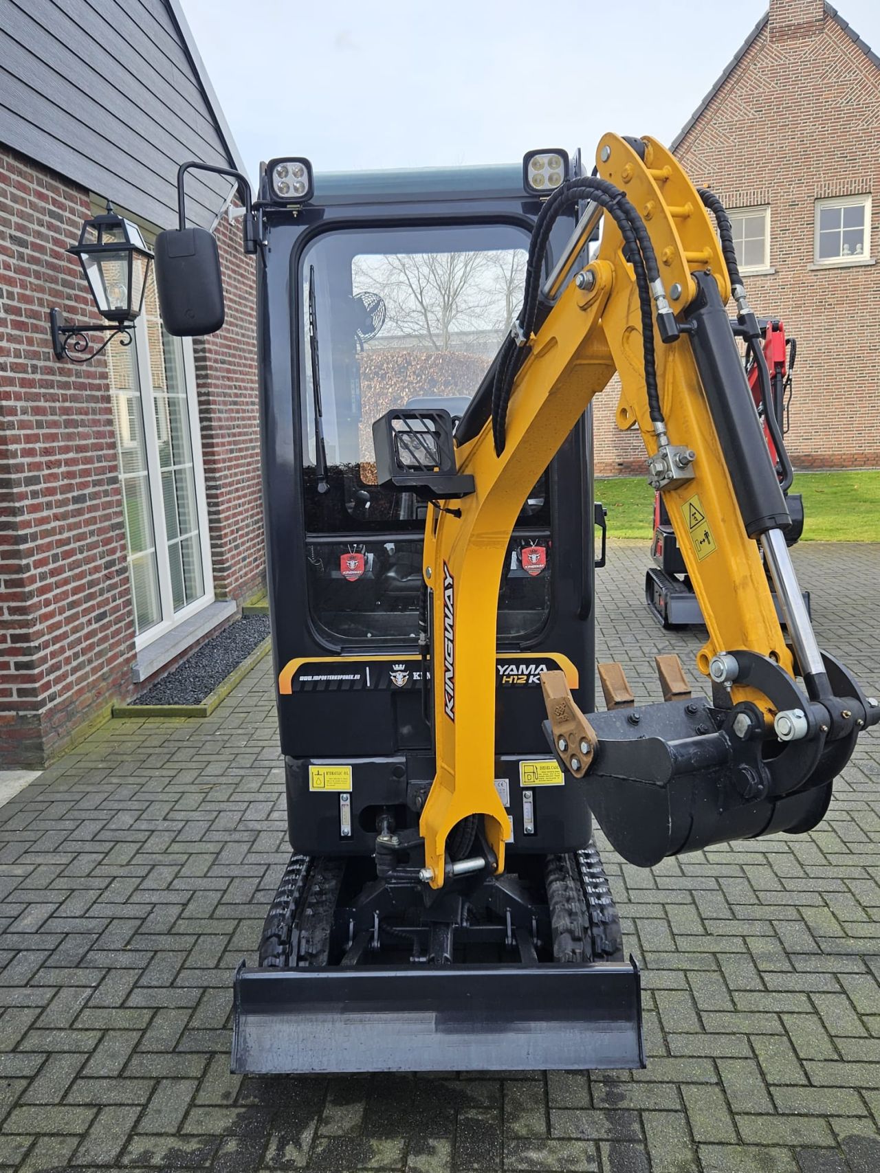 MINIGRAAFMACHINE Minigraver YAMA H12 cabine UITVERKOCHT