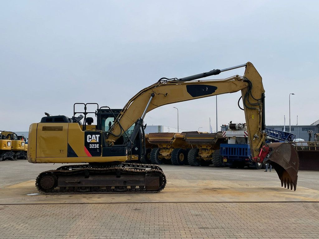 Caterpillar 323EL